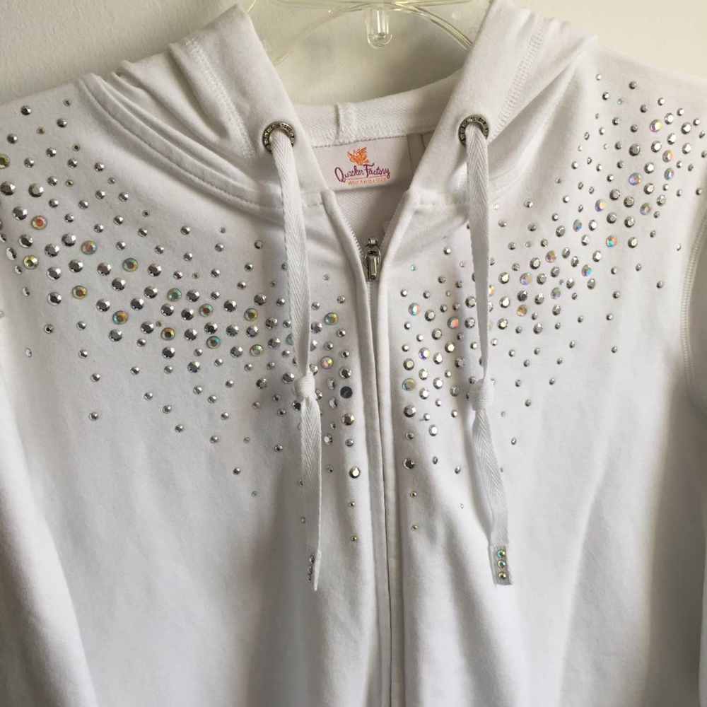 NWT QUACKER FACTORY White sweatshirt hooded jacket studded SZ M retired